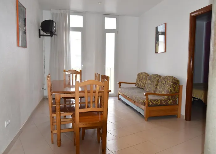 Ar Dosjoimi Lägenhet *